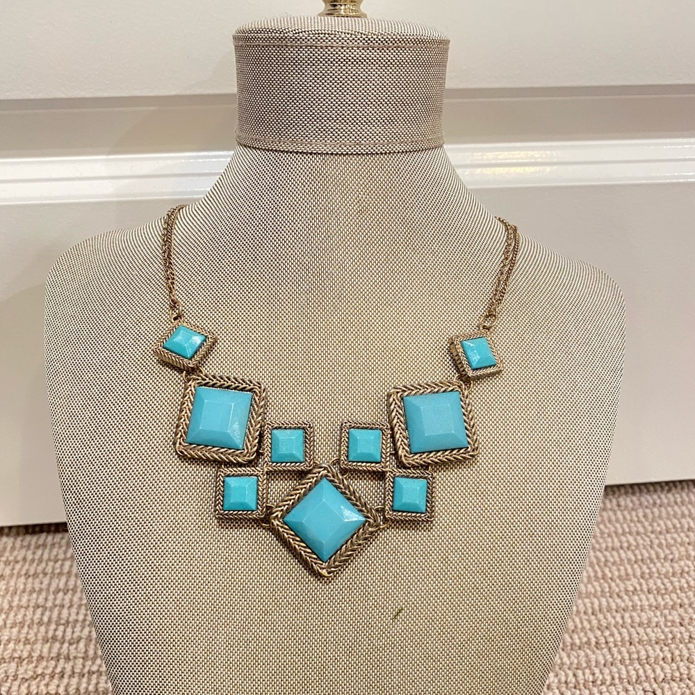 Turquoise statement necklace with adjustable clasp